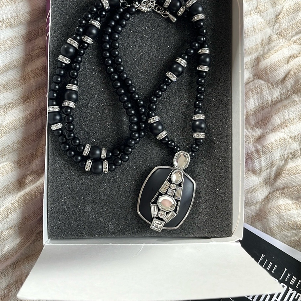 Lia Sophia Jewelry Lot - Picture 2 of 11